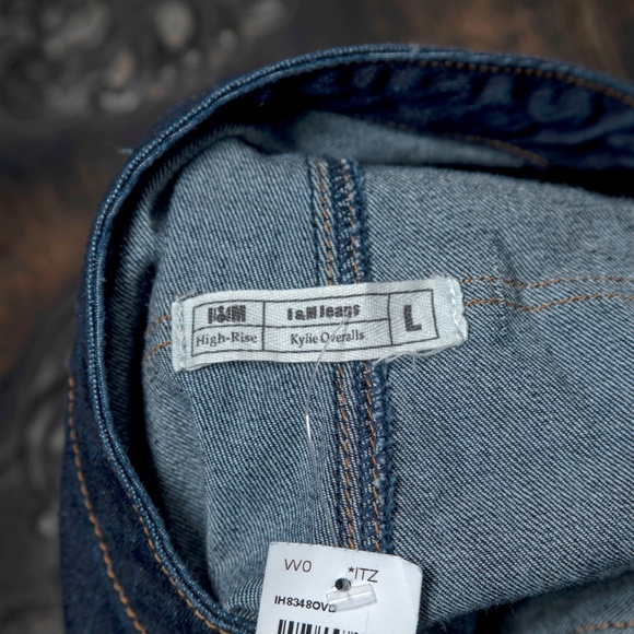 Women's Denim Overalls - Picture 7 of 8